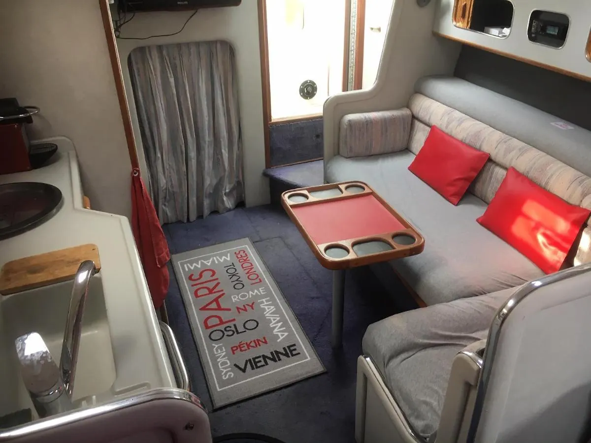 Location Bateau Hotel Antibes Francja